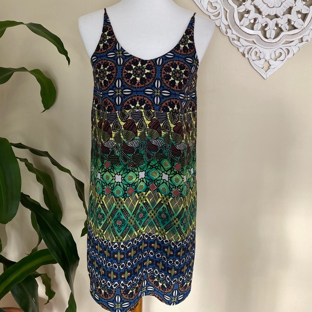 Vibrant TOPSHOP pattern dress